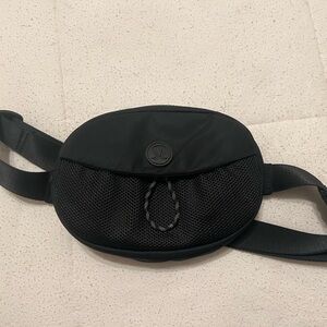 Lululemon belt bag